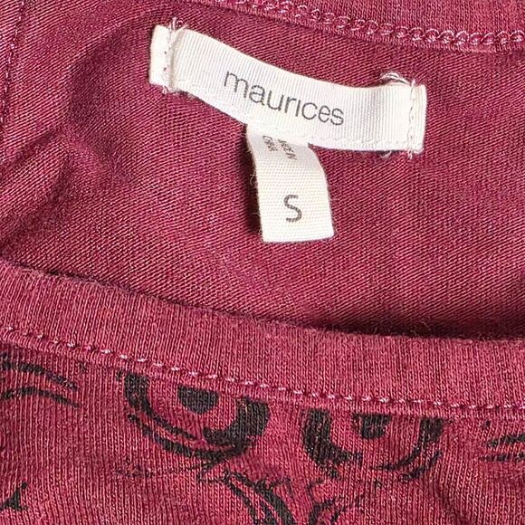 Miss Me Graphic L Burgundy Fleur-de-Lis Rhinestone Tank Top - Picture 5 of 6